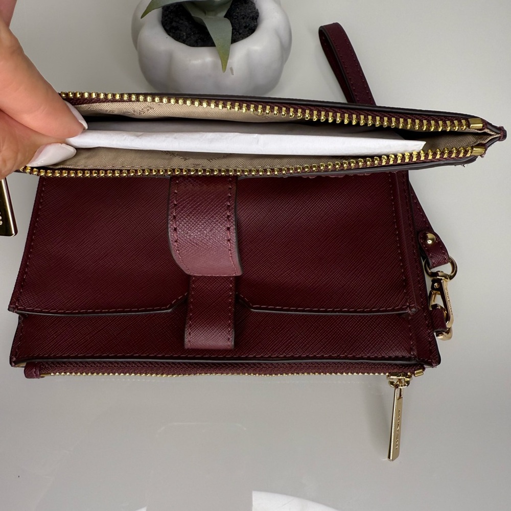 Michael Kors Double Zip Wristlet / Wallet Merlot - Picture 3 of 4